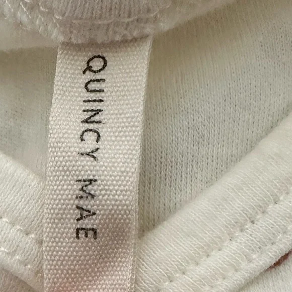 Quincy Mae Kimono Long-sleeve onesie in ivory peach print 🍑 - Picture 4 of 4